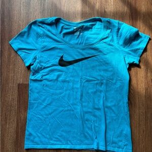 Nike Women's Teal Short Sleeve Tee